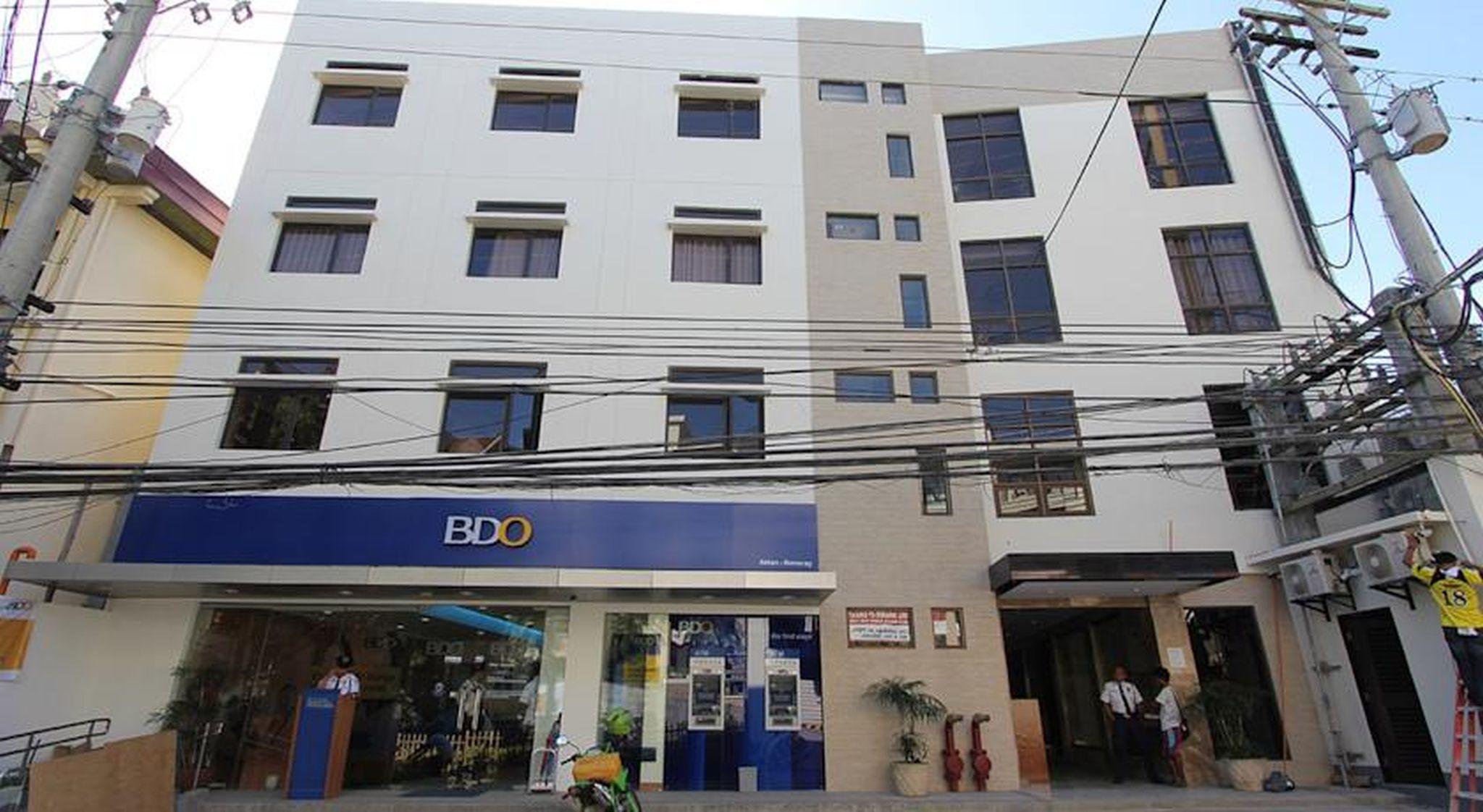 Crown Regency Courtyard Resort Balabag  Exterior foto
